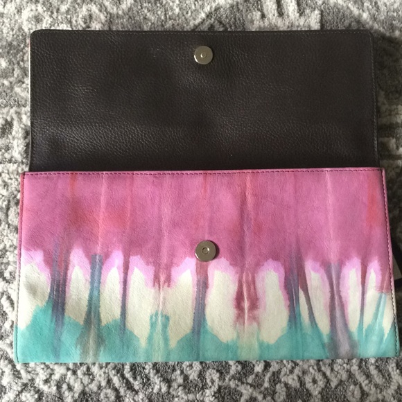 Kenneth Cole clutch - Picture 2 of 4